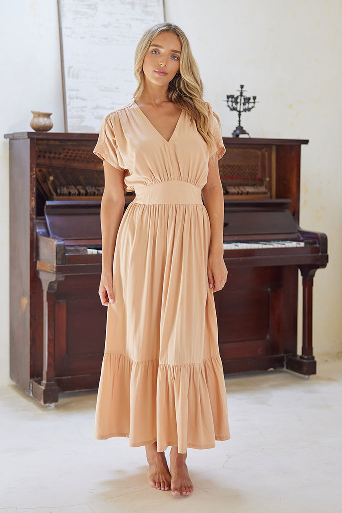 Arela Maxi Dress / Macadamia