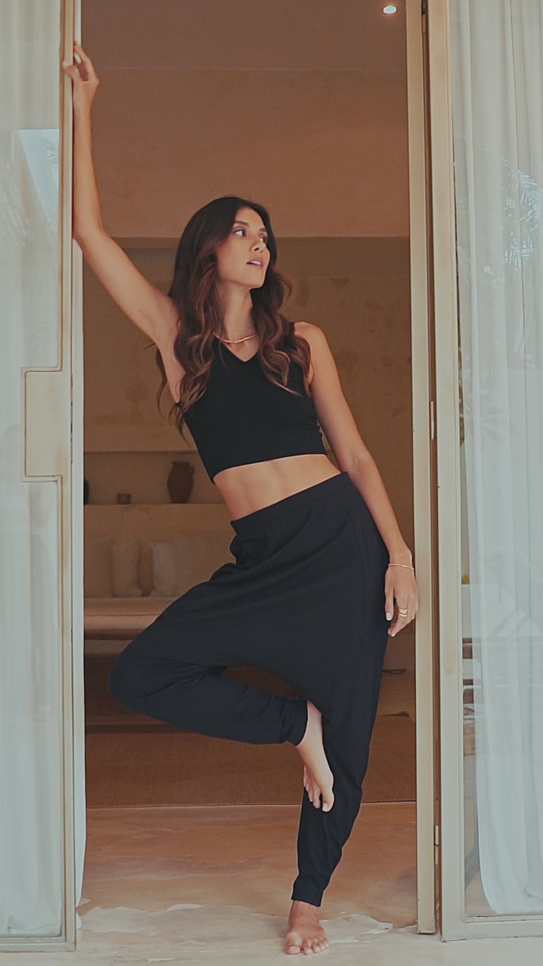 Samira Pant / Noir