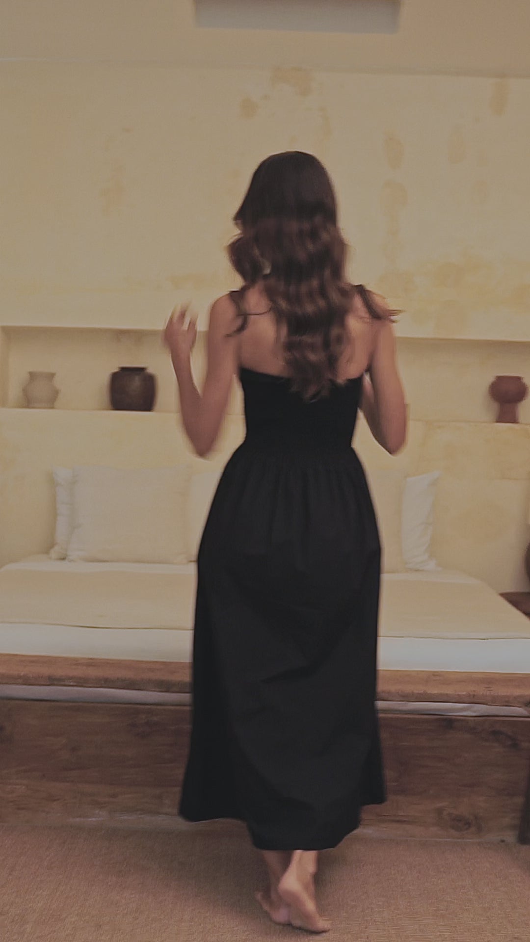 Lennox Midi Dress / Noir